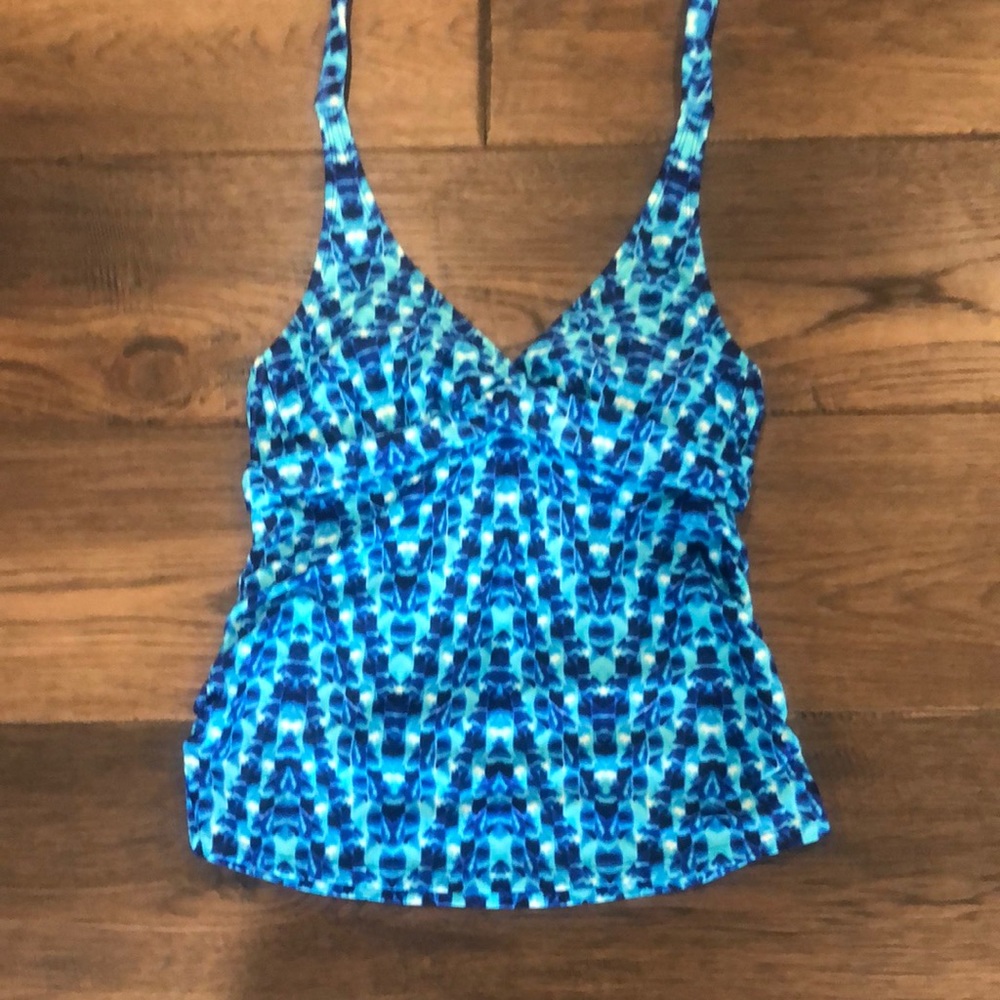 Athleta tie neck tankini top, size 34 B/C